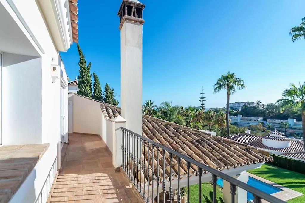 Ocean Views Luxury Villa Next To Beach Benalmádena Spanyolország