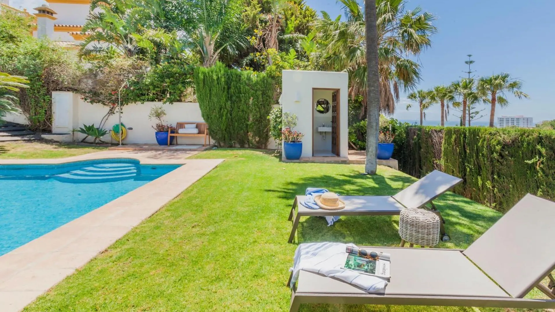Ocean Views Luxury Villa Next To Beach Benalmádena