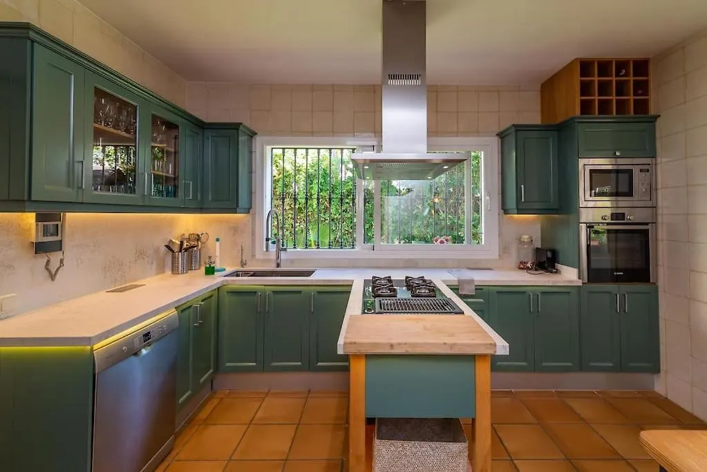 Ocean Views Luxury Villa Next To Beach Benalmádena 0*,