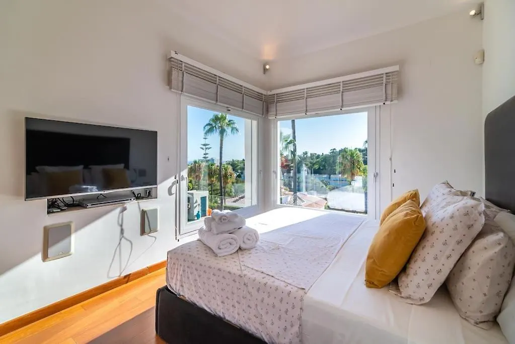 Ocean Views Luxury Villa Next To Beach Benalmádena